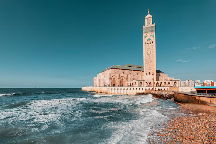 Mosquée Hassan II au coucher du soleil - agence web Casablanca Webbling